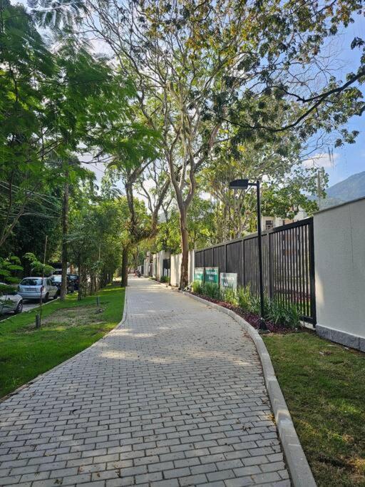 Praia, Trilhas E Cachoeiras Com Muito Lazer! Apartemen
